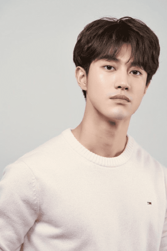 Kwak Dong Yeon